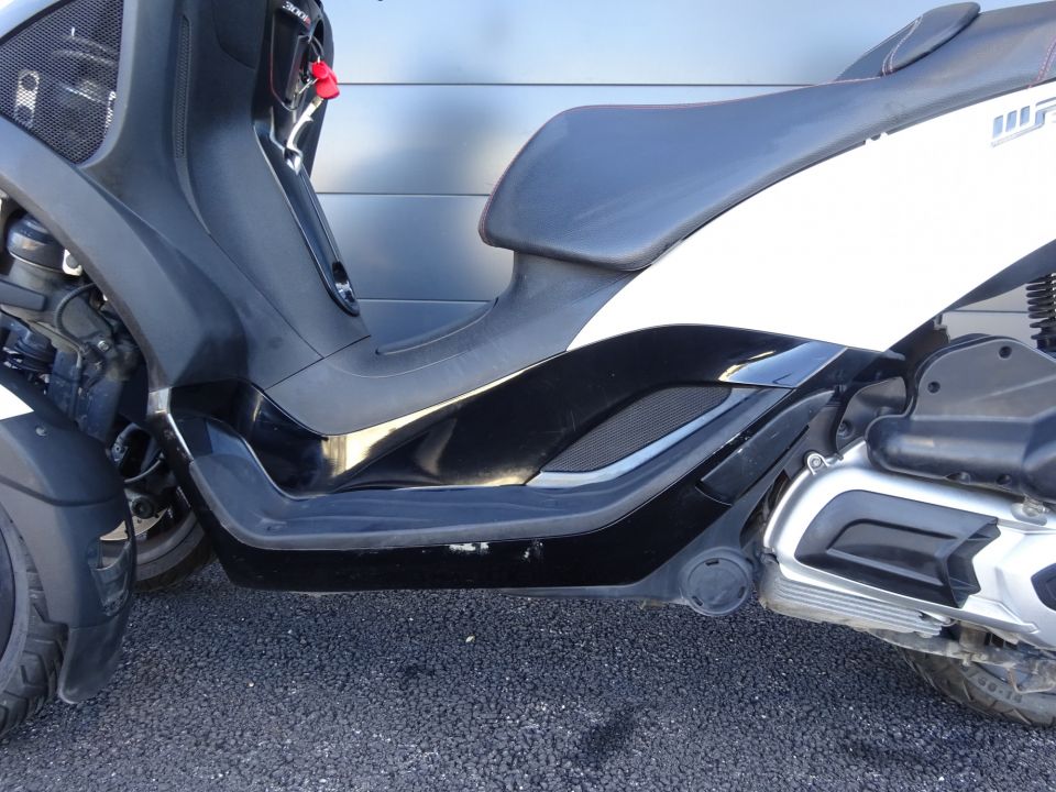 PIAGGIO MP3 300LT YOURBAN 4