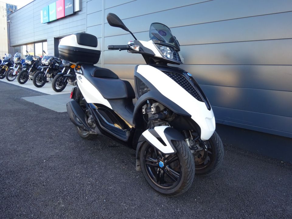 PIAGGIO MP3 300LT YOURBAN 4