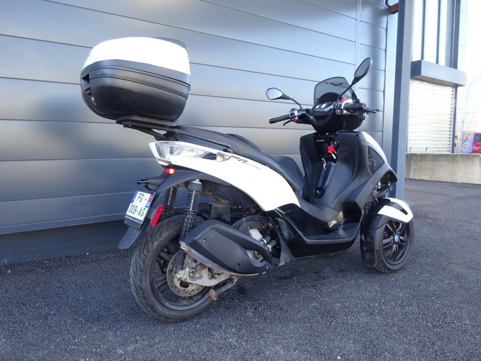 PIAGGIO MP3 300LT YOURBAN 4