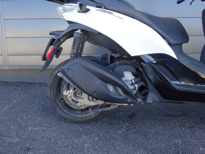 PIAGGIO MP3 300LT YOURBAN 4