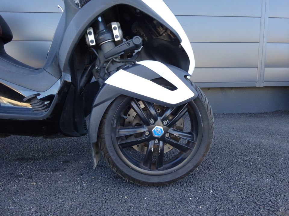 PIAGGIO MP3 300LT YOURBAN 4