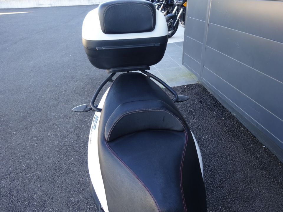 PIAGGIO MP3 300LT YOURBAN 4
