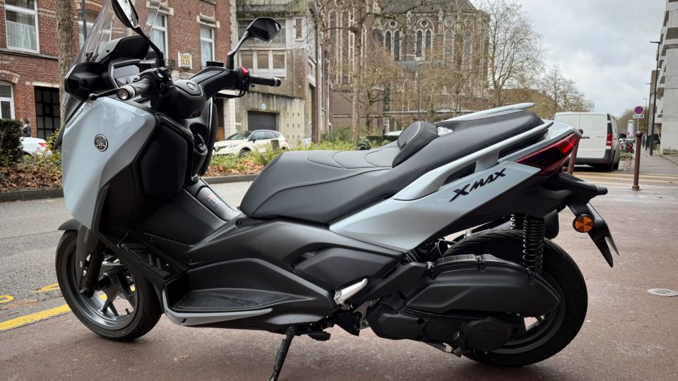 YAMAHA XMAX 125 TECH MAX 4