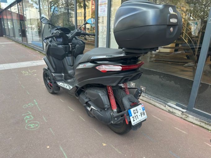 PIAGGIO MP3 400 HPE SPORT ABS ASR 4