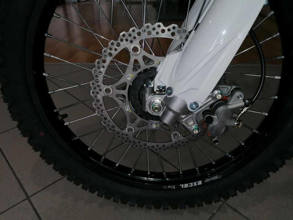 FANTIC FANTIC XE 300 ENDURO 2T MY24 BIANCO 4