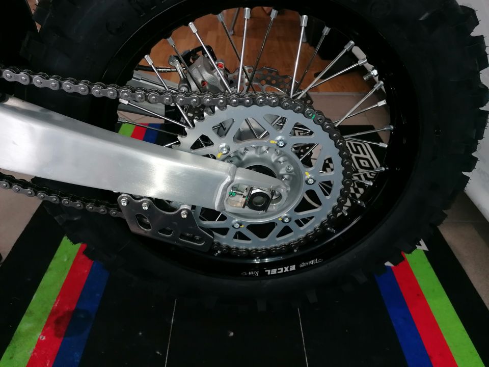 FANTIC FANTIC XE 300 ENDURO 2T MY24 BIANCO 4