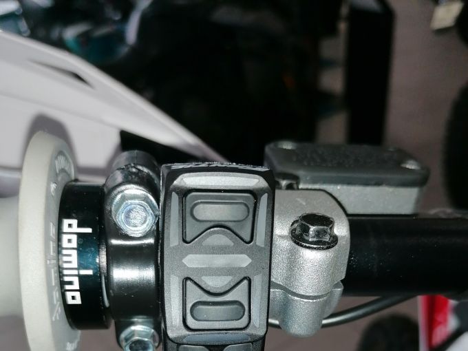 FANTIC FANTIC XE 300 ENDURO 2T MY24 BIANCO 4