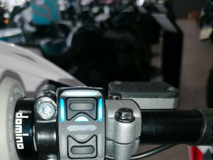 FANTIC FANTIC XE 300 ENDURO 2T MY24 BIANCO 4