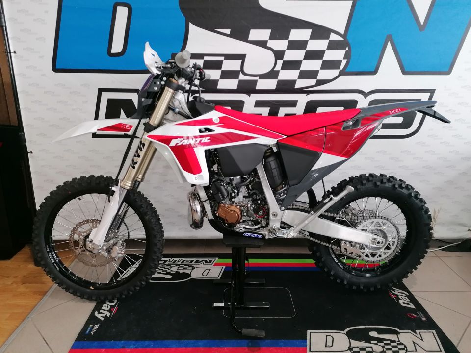 FANTIC FANTIC XE 300 ENDURO 2T MY24 BIANCO 4