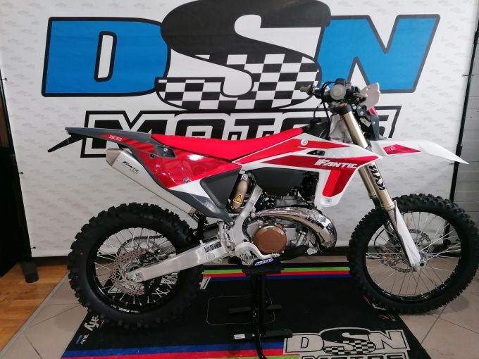 FANTIC FANTIC XE 300 ENDURO 2T MY24 BIANCO 4