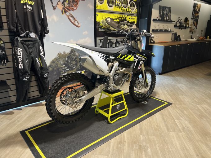 TRIUMPH TF 250-X 4