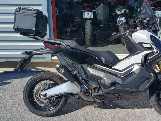 HONDA X-ADV 4