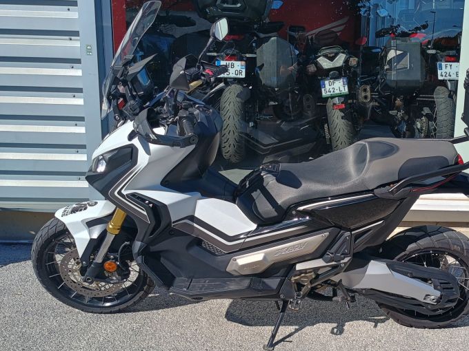 HONDA X-ADV 4