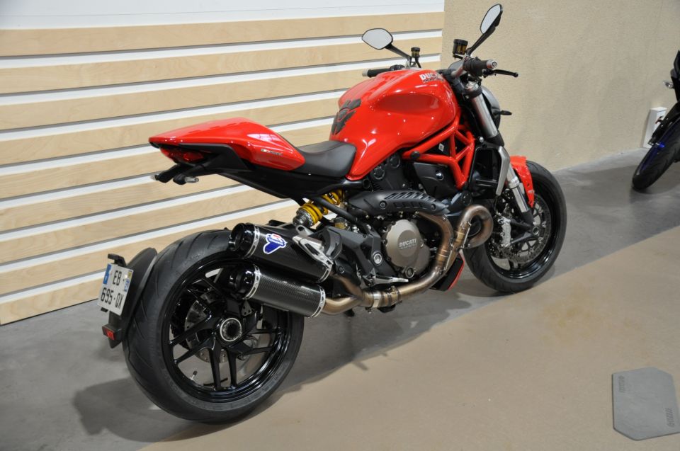 DUCATI MONSTER 1200 4