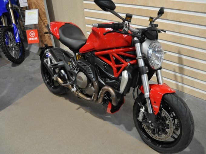 DUCATI MONSTER 1200 4