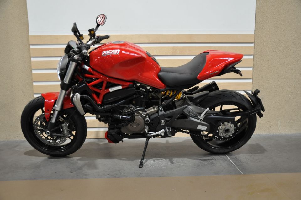 DUCATI MONSTER 1200 4