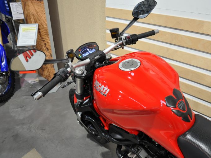 DUCATI MONSTER 1200 4