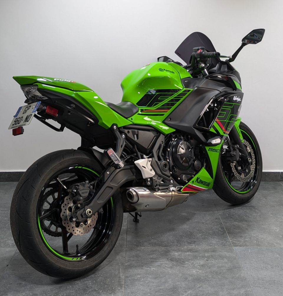 KAWASAKI NINJA 650 4
