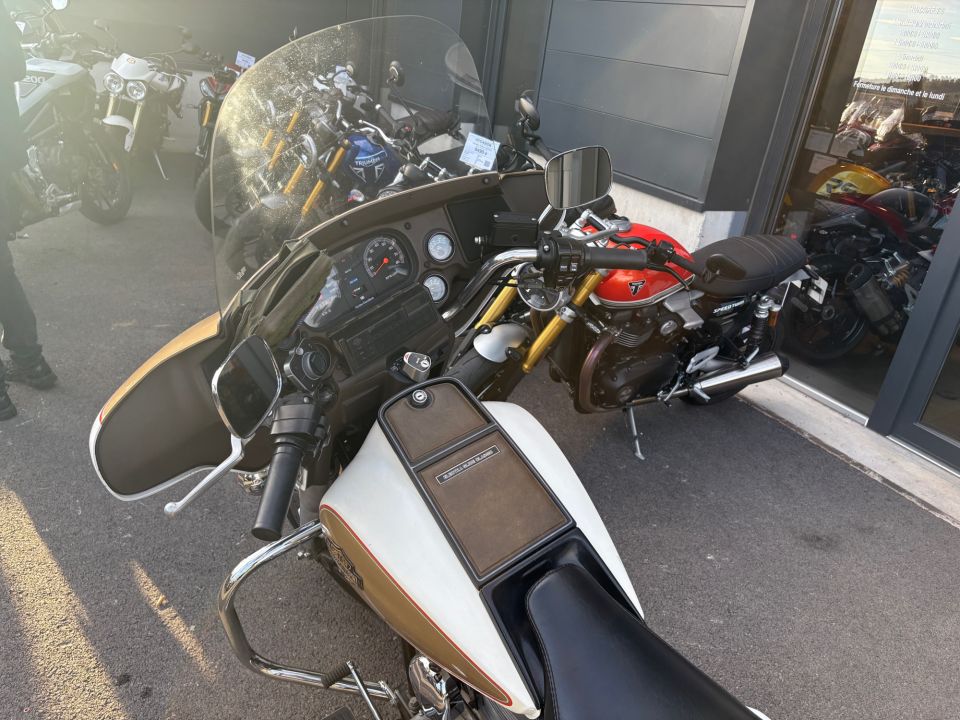 HARLEY-DAVIDSON TOURING ELECTRA GLIDE 1340 4