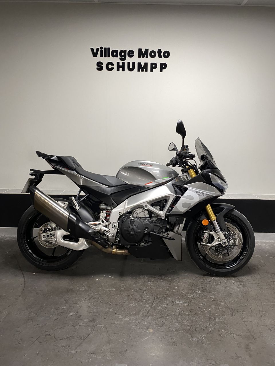 APRILIA TUONO 1100 V4 4