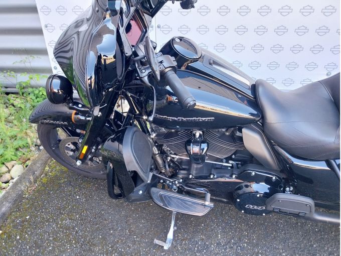 HARLEY-DAVIDSON TOURING ELECTRA GLIDE 1868 ULTRA LIMITED 4