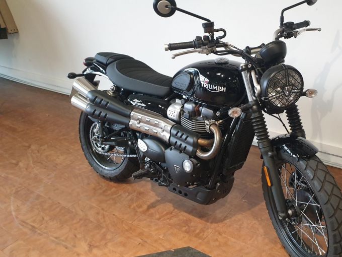 TRIUMPH SCRAMBLER 900 4
