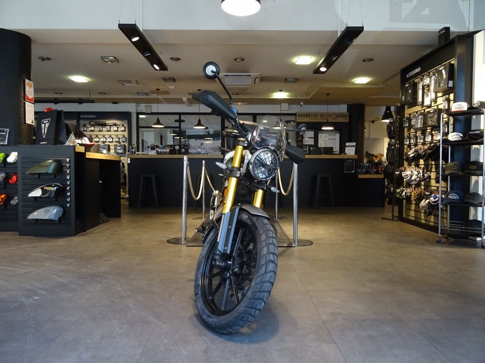 TRIUMPH Scrambler 400 X 4