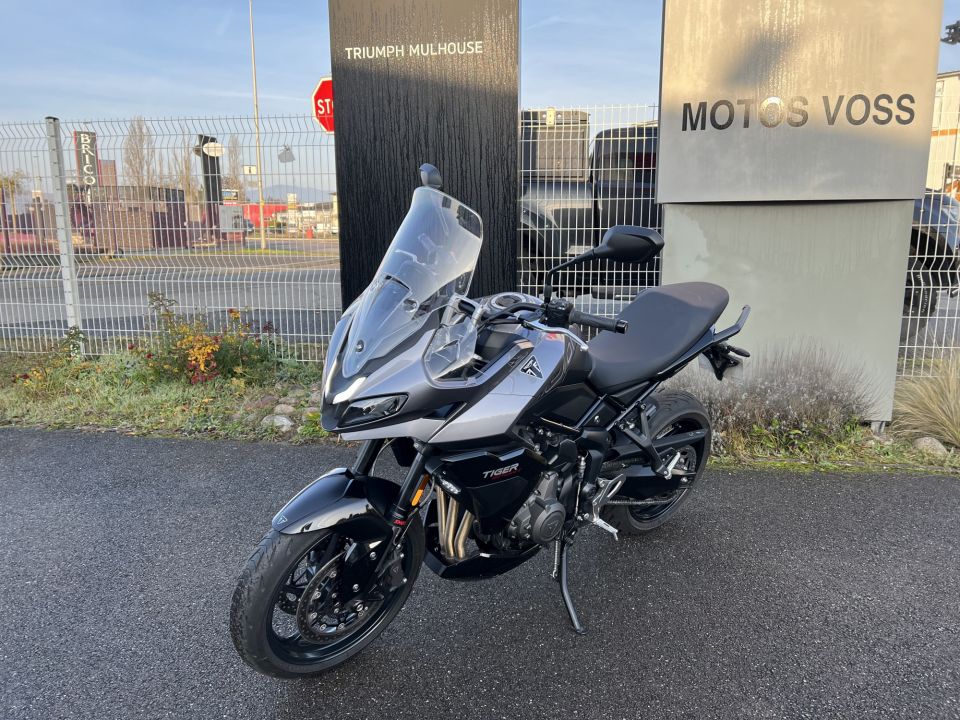 TRIUMPH TIGER 800 4