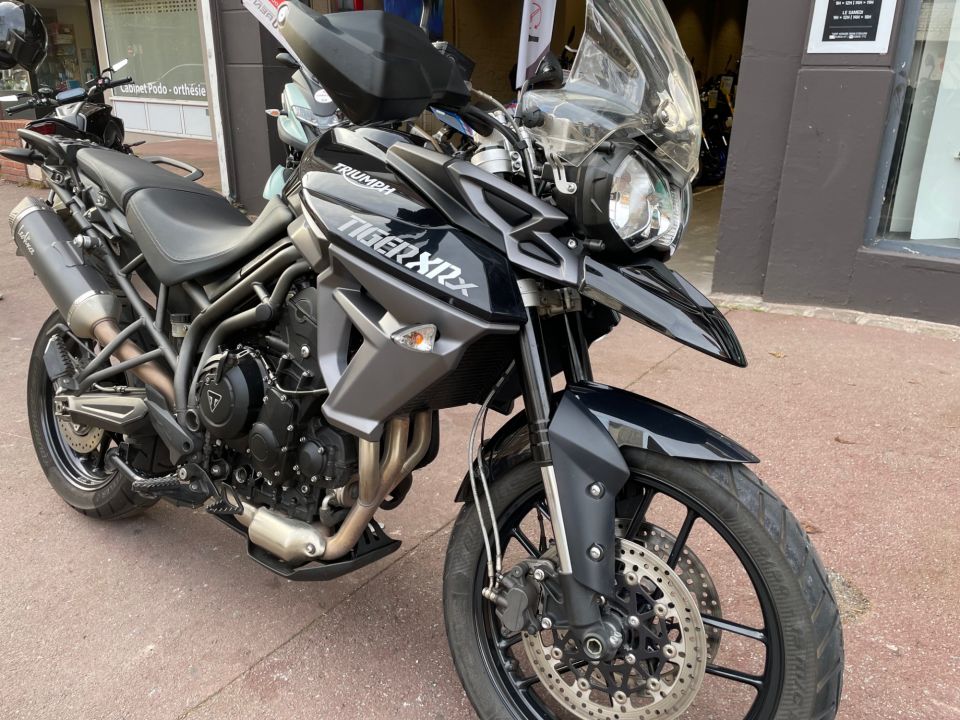 TRIUMPH TIGER 800 XRX 4