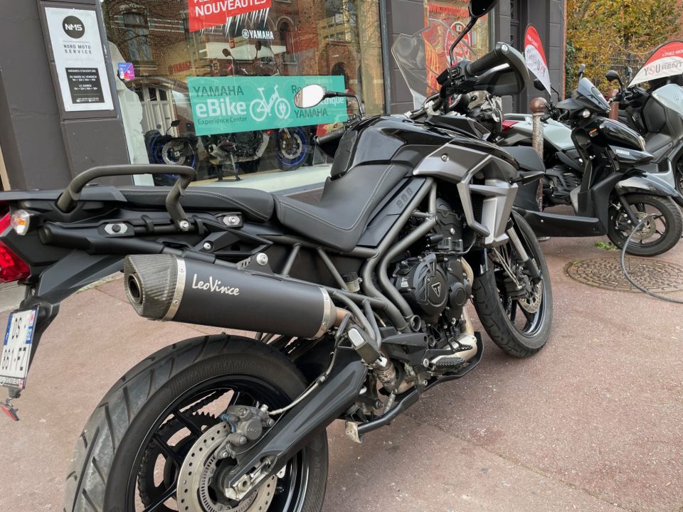 TRIUMPH TIGER 800 XRX 4