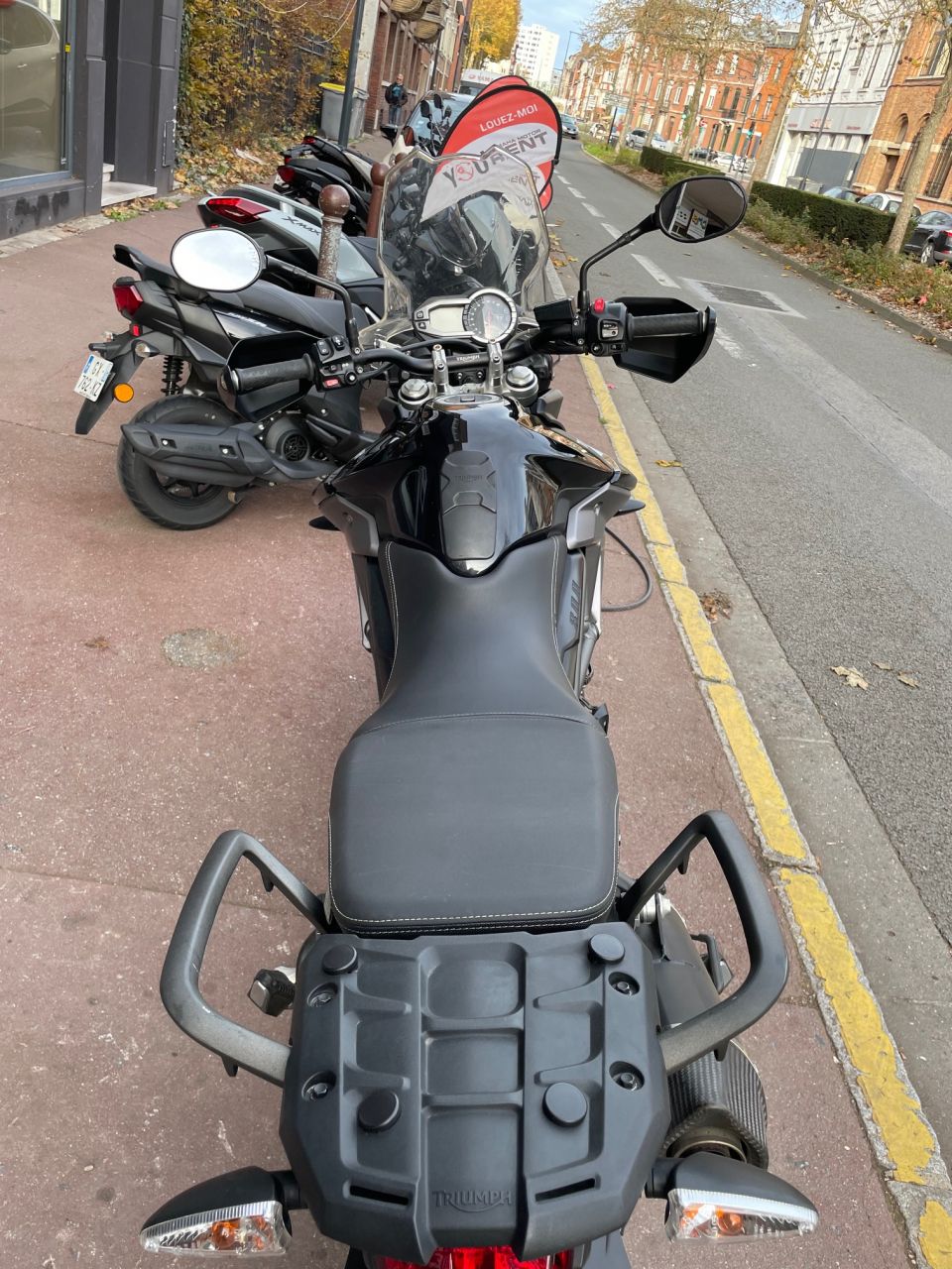 TRIUMPH TIGER 800 XRX 4