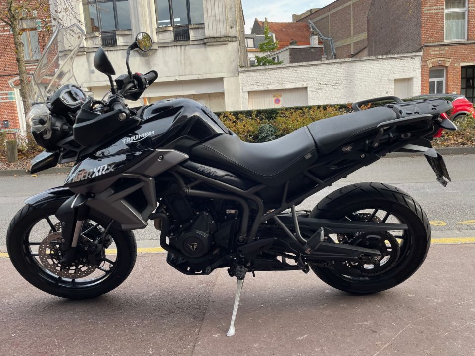 TRIUMPH TIGER 800 XRX 4