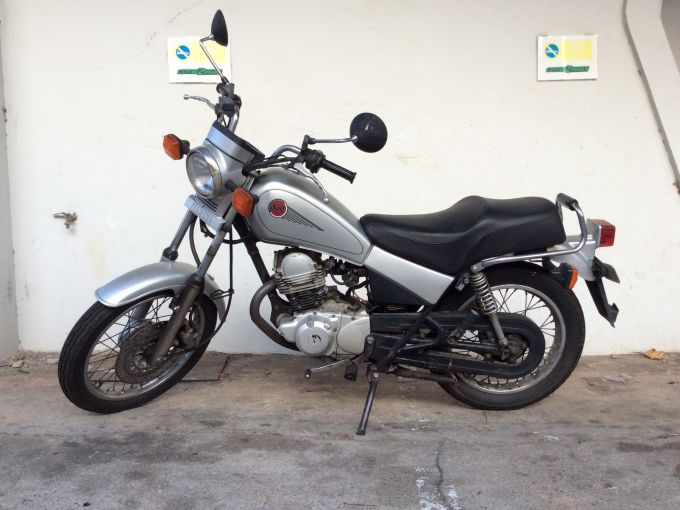 YAMAHA SR 125 4