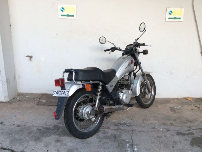 YAMAHA SR 125 4