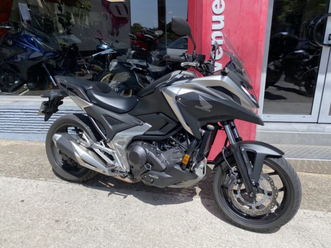 HONDA NC750X 4