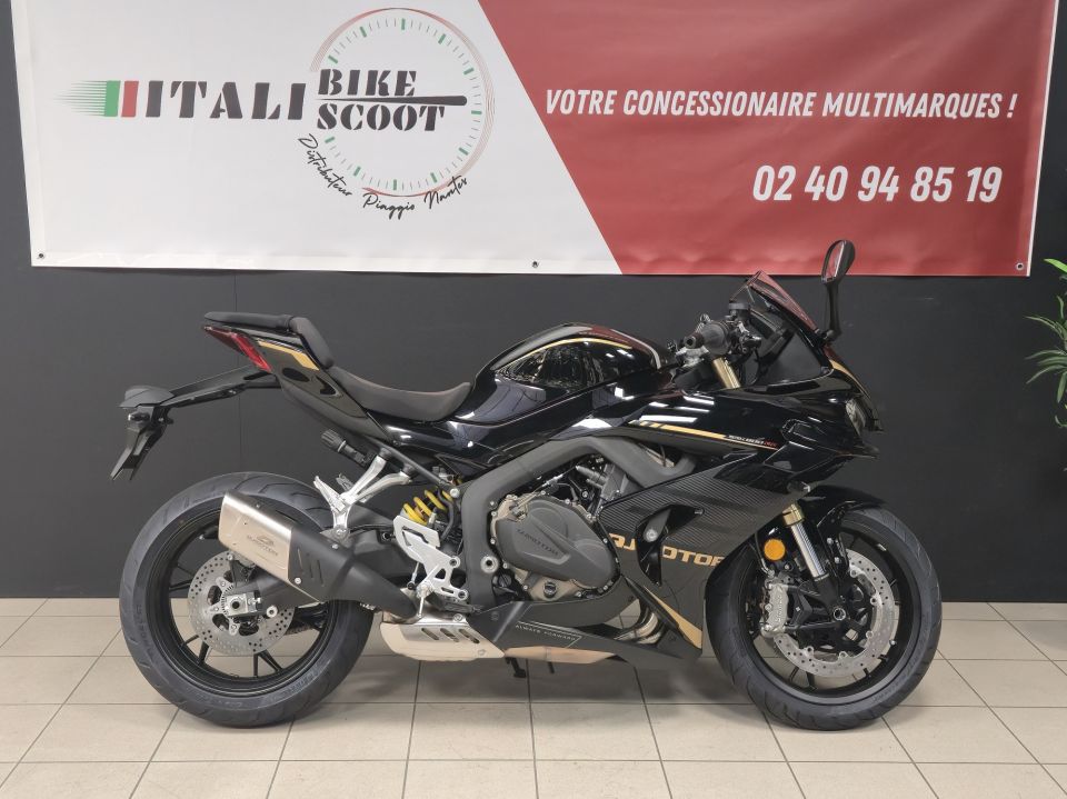 QJ MOTOR SRK 800 RR 4