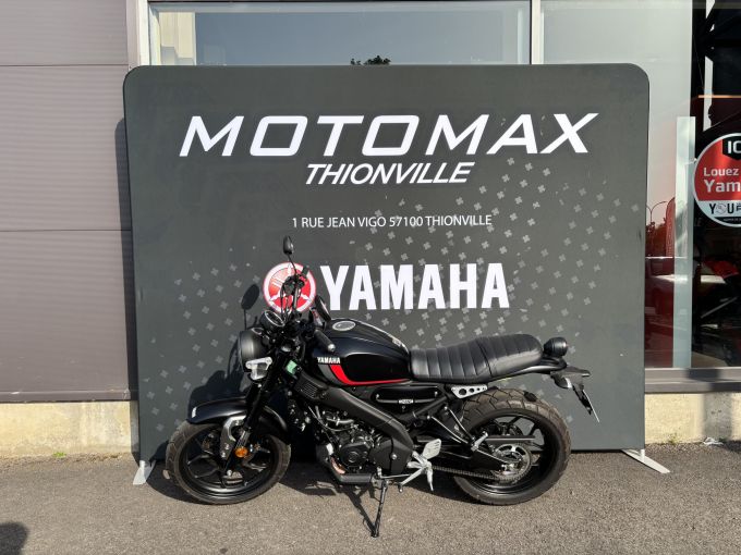 YAMAHA XSR 125 4