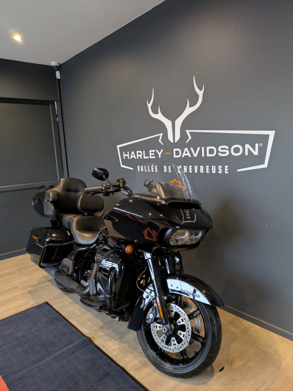 HARLEY-DAVIDSON TOURING ROAD GLIDE 1868 LIMITED 4