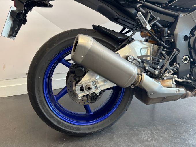 YAMAHA MT-10 SP 4
