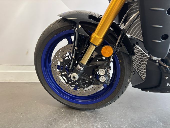 YAMAHA MT-10 SP 4