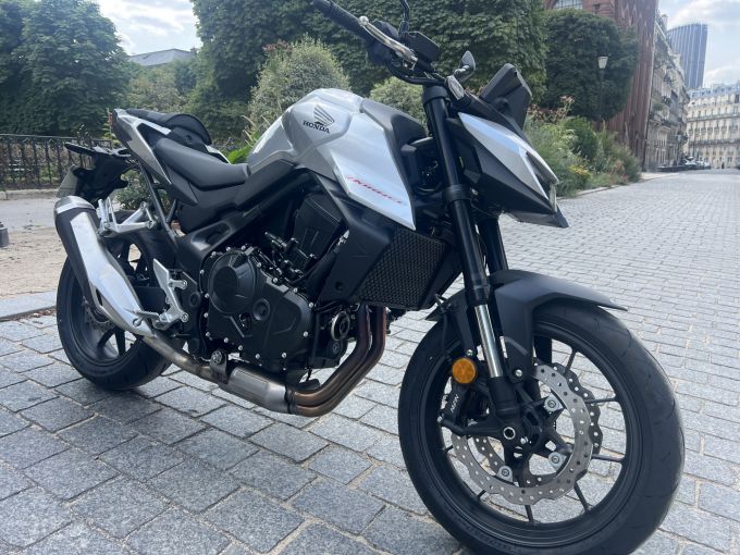 HONDA CB 750 HORNET 4