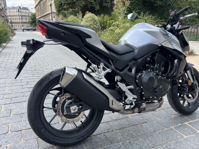 HONDA CB 750 HORNET 4