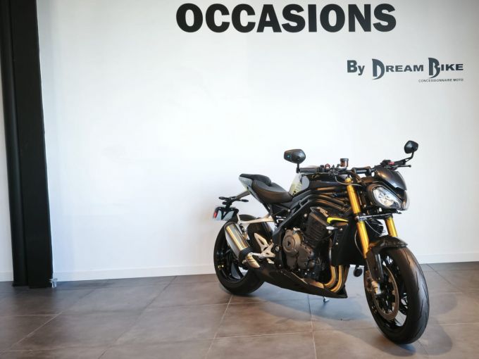 TRIUMPH SPEED TRIPLE 1200 RS 4