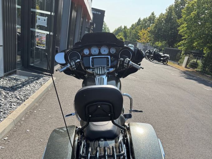 HARLEY-DAVIDSON TOURING STREET GLIDE 1690 4