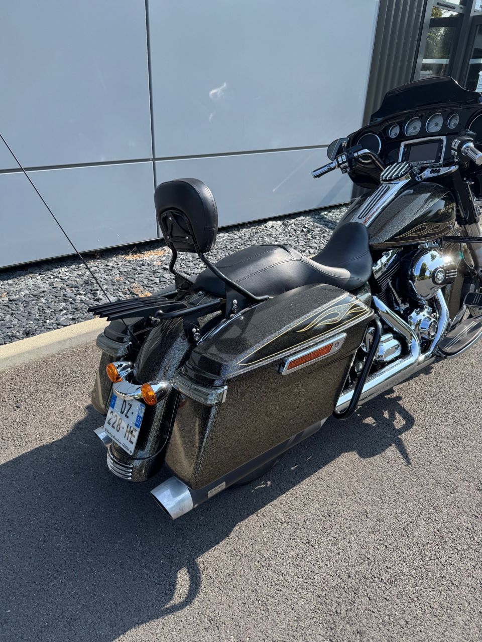 HARLEY-DAVIDSON TOURING STREET GLIDE 1690 4