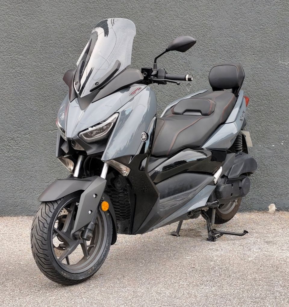 YAMAHA X-MAX 125 TECH MAX 4