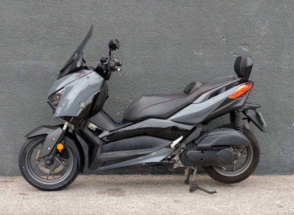YAMAHA X-MAX 125 TECH MAX 4