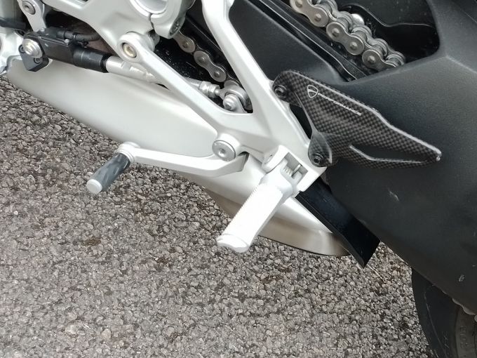 DUCATI STREETFIGHTER V4S 4