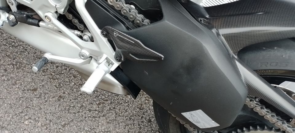 DUCATI STREETFIGHTER V4S 4