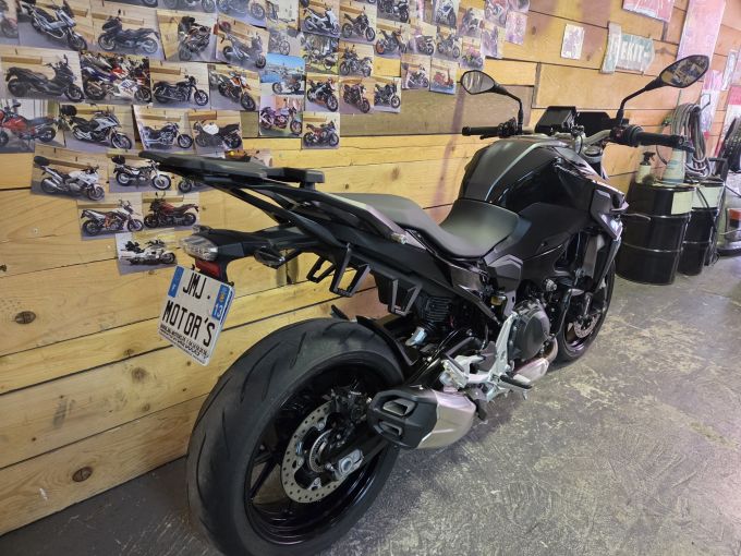 BMW F 900 R 4